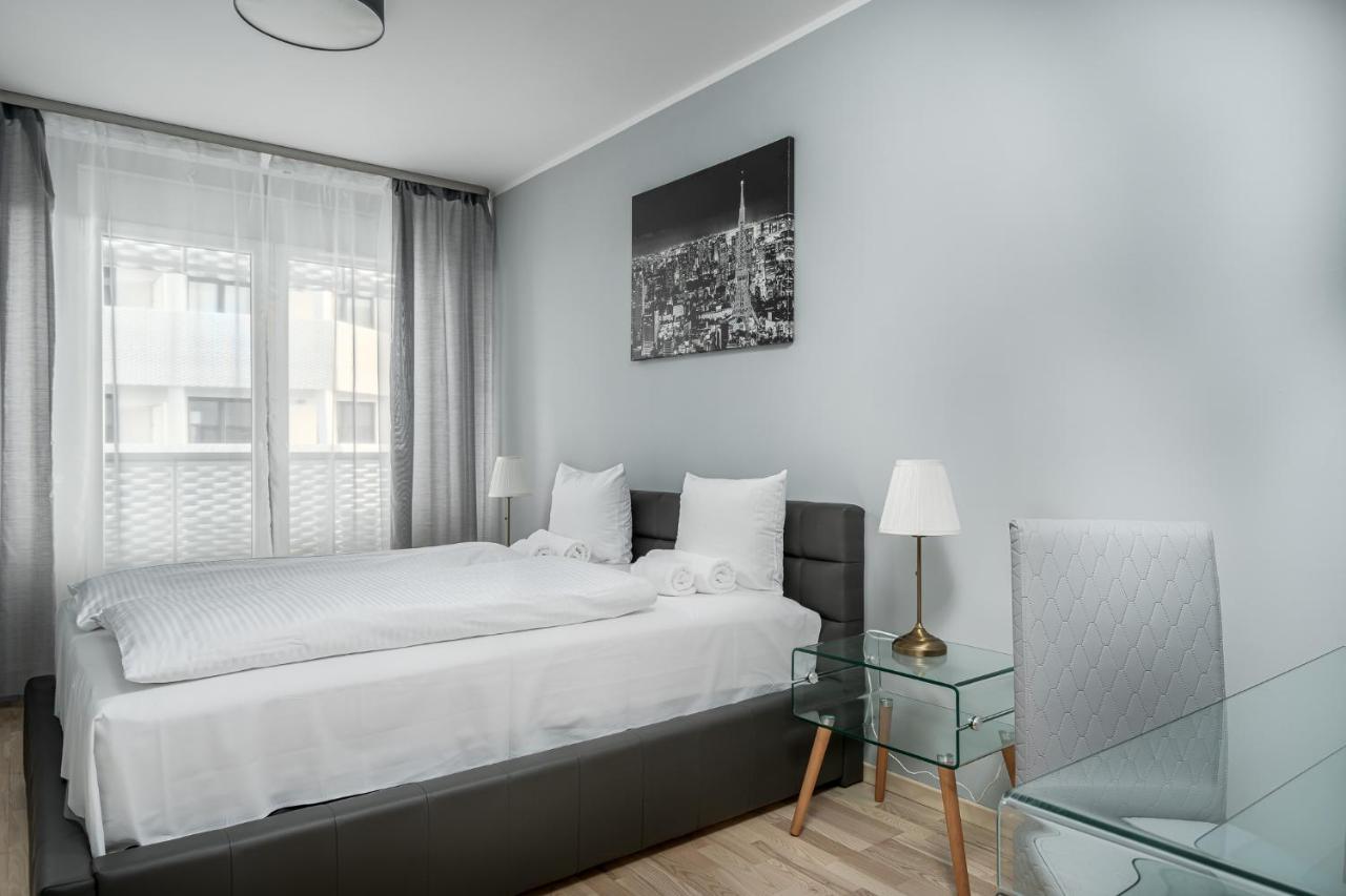 Rentplanet - Apartamenty Atal Tower Breslavia Exterior foto