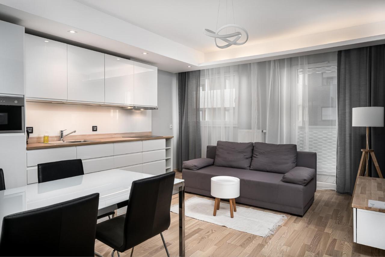 Rentplanet - Apartamenty Atal Tower Breslavia Exterior foto