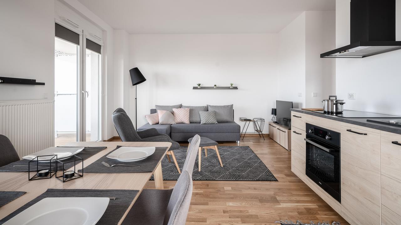 Rentplanet - Apartamenty Atal Tower Breslavia Exterior foto