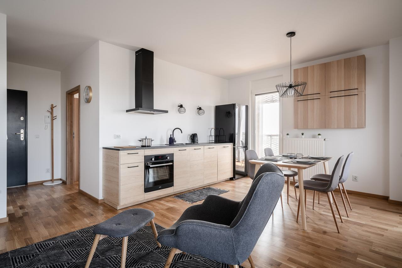 Rentplanet - Apartamenty Atal Tower Breslavia Exterior foto